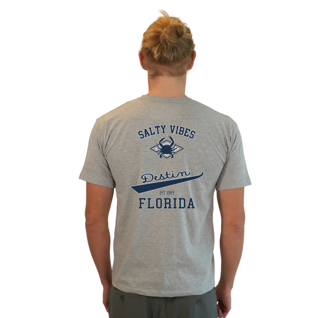 Destin Florida Combed Cotton Men T-Shirt with a Front Pocket Design and back "Salty Vibes Crab" Design Style CC1000