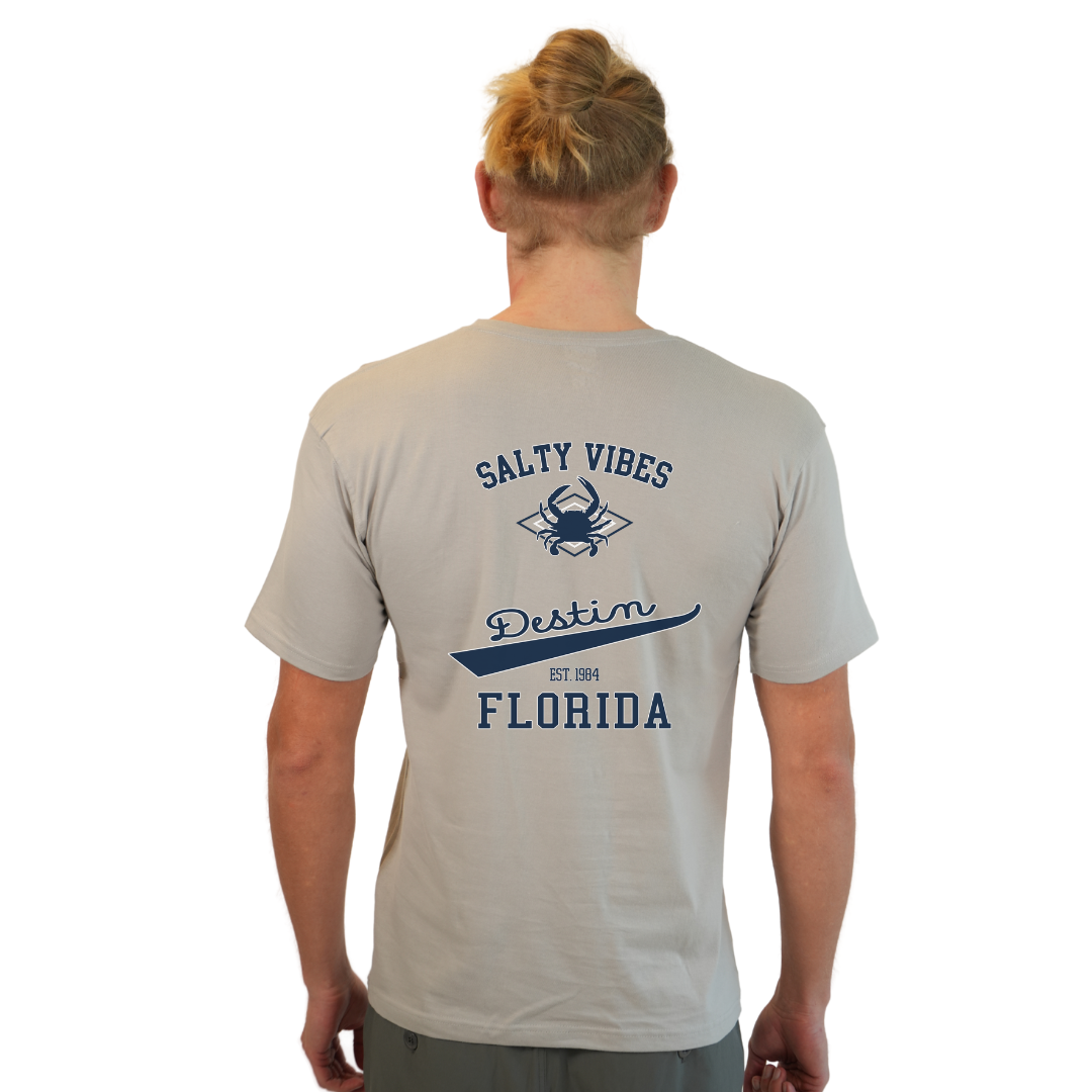 Destin Florida Combed Cotton Men T-Shirt with a Front Pocket Design and back "Salty Vibes Crab" Design Style CC1000